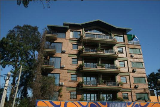 Edificio Nicolas Y Marcelo Siry Posadas Exterior photo